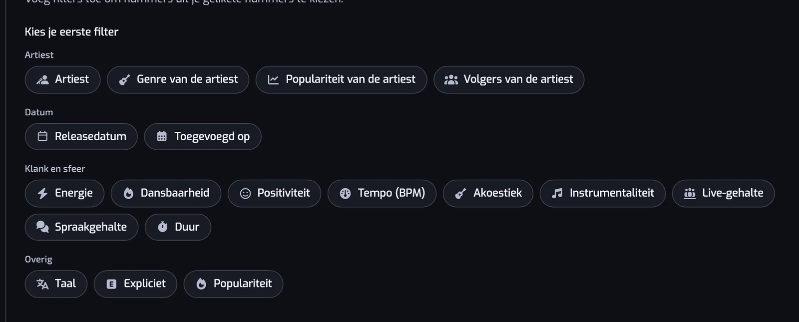 De pagina Nieuwe playlist met de filtertypes als knoppen, gegroepeerd onder Artiest, Datum, Klank en sfeer en Overig