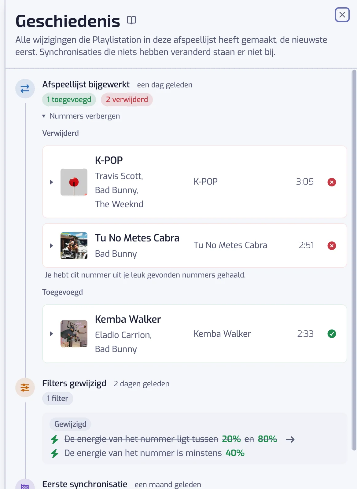 Het geschiedenispaneel met meerdere items: een update met toegevoegde en verwijderde nummers, een filterwijziging en de eerste synchronisatie