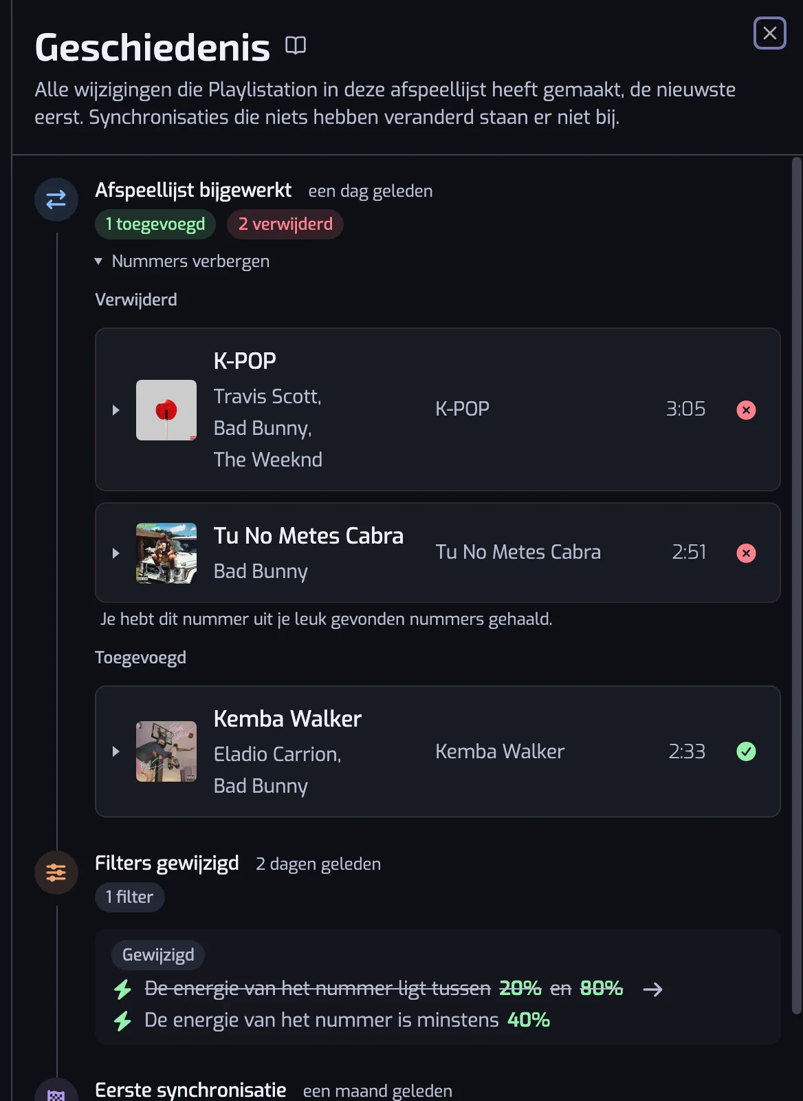 Het geschiedenispaneel met meerdere items: een update met toegevoegde en verwijderde nummers, een filterwijziging en de eerste synchronisatie